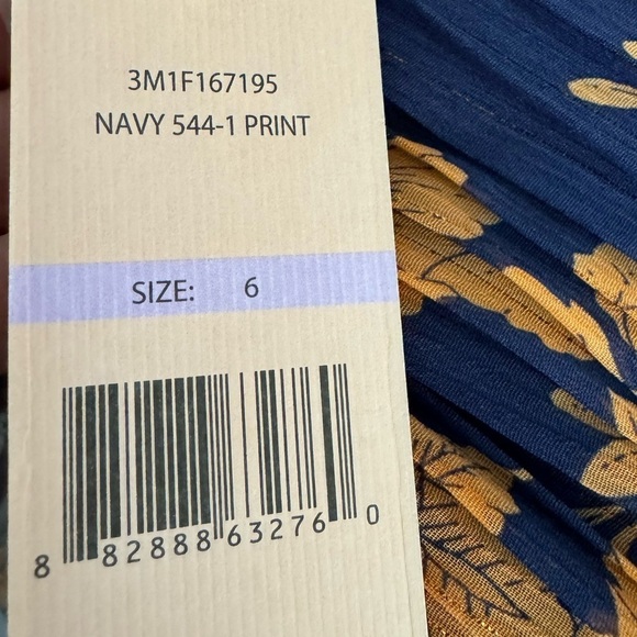 Nanette Lepore printed pleated sleeveless dress size 6 - Picture 4 of 13